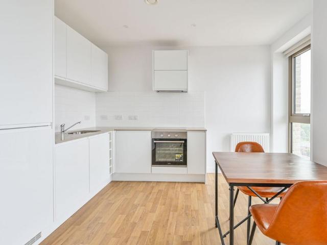 Flat for rent in South Tottenham, Greater London