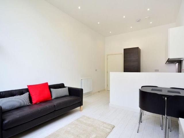 Apartment for rent in London Borough of Hounslow, Greater London