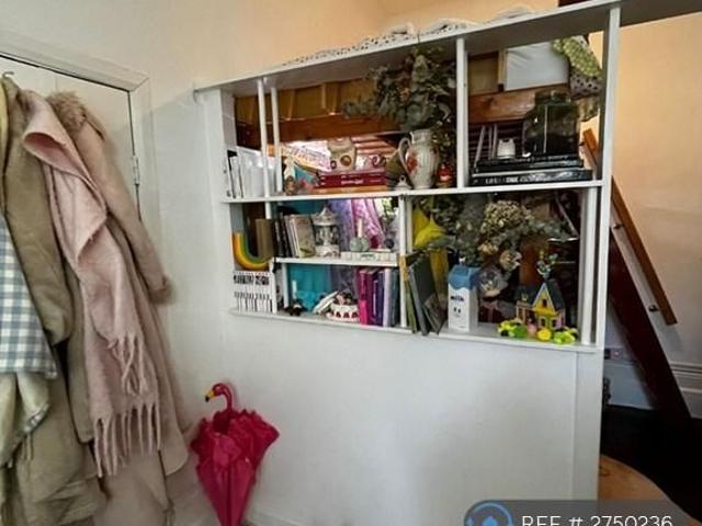 Apartment for rent in Brownswood Park, Stoke Newington