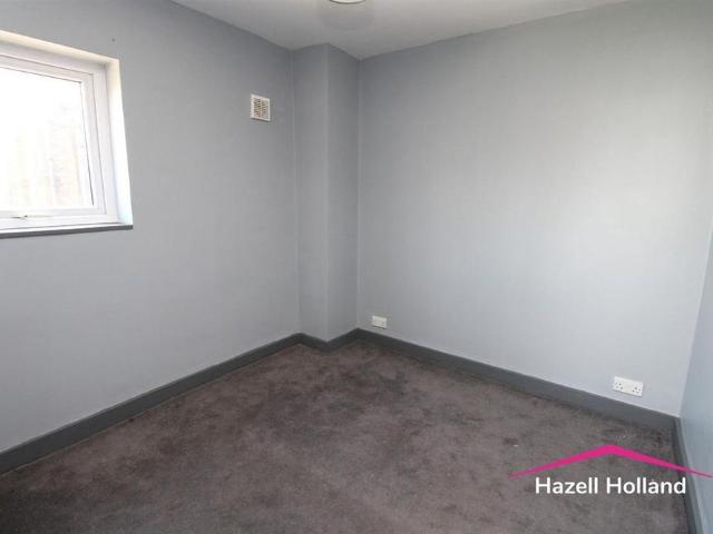 Apartment for rent in New Town, Monks Orchard