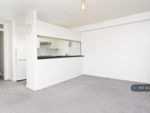 Apartment for rent in London Borough of Croydon, Greater London