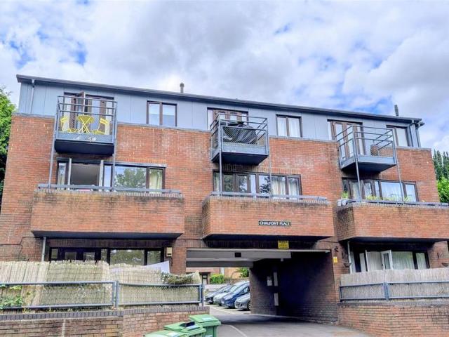 Flat for rent in St Albans, Five Acres