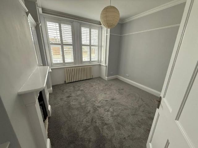 Apartment for rent in Fishersgate, West Sussex
