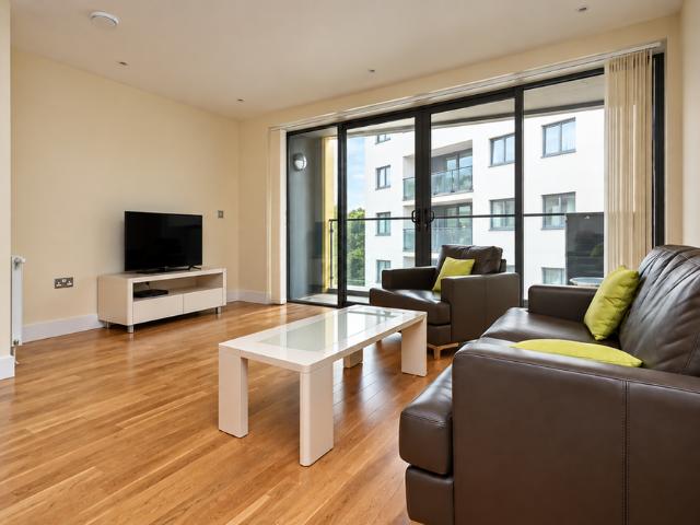 Apartment for rent in Bermondsey Village, Greater London