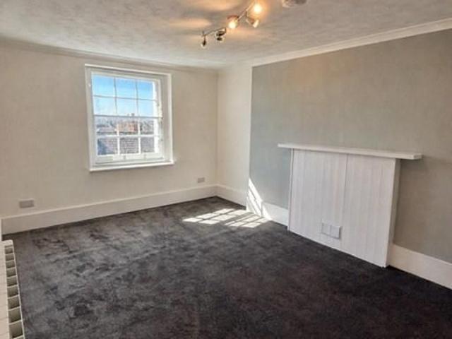 Apartment for rent in Oxenden, The Bridge