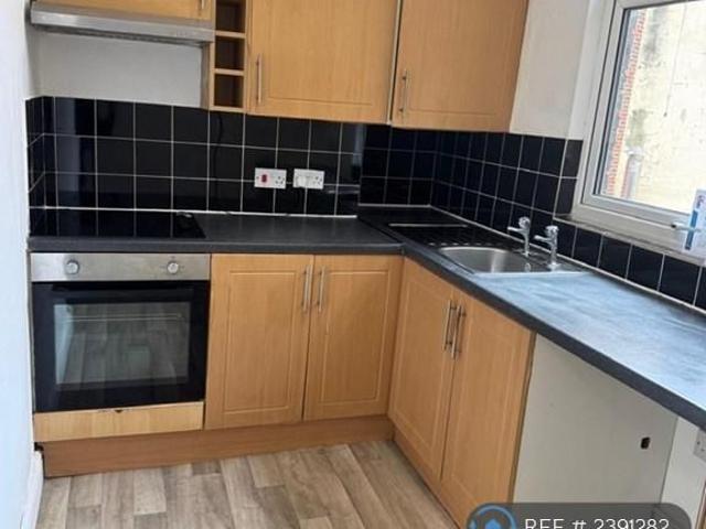 Apartment for rent in Brompton, Gillingham