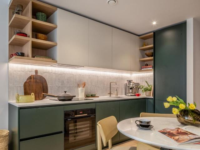 Flat for rent in Brent Cross, Greater London