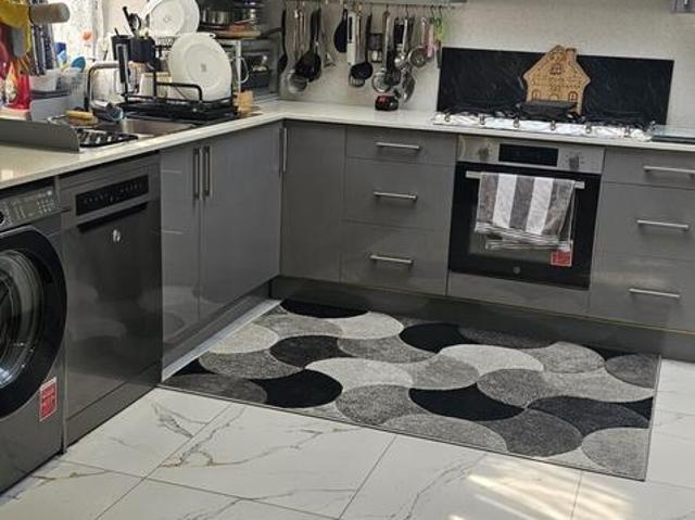Flat for rent in London Borough of Ealing, Perivale