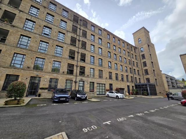 Apartment for rent in Longwood, Kirklees