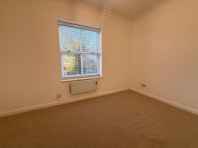 Apartment for rent in Cross In Hand, East Sussex