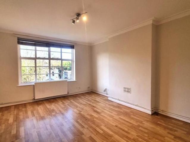 Apartment for rent in Colney Hatch, Isle Of Man