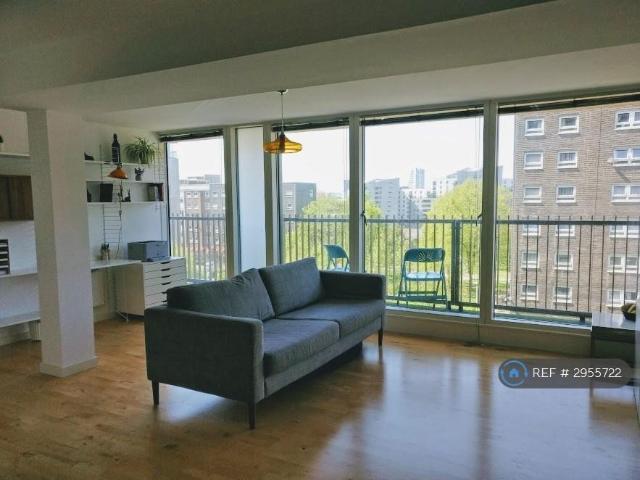 Flat for rent in Richmond Hill, West Yorkshire