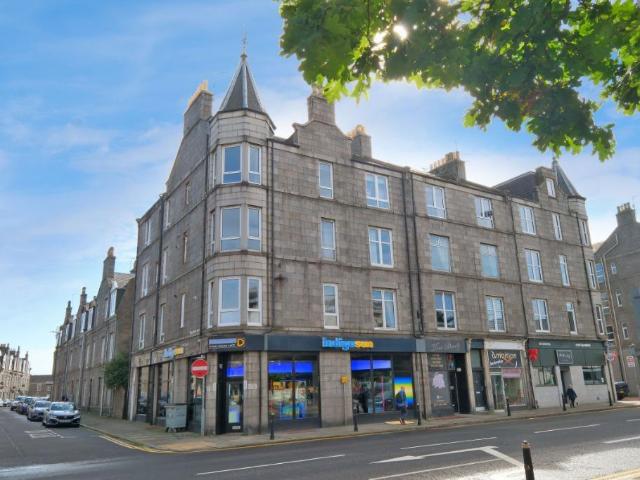 Flat for rent in Ferryhill, Ballindoch