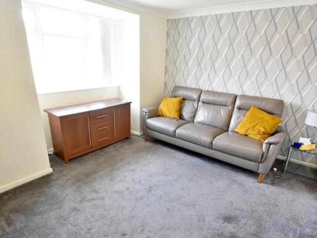 Apartment for rent in Buckley Wells, Bury