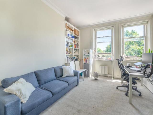 Flat for rent in Chalk Farm, Primrose Hill