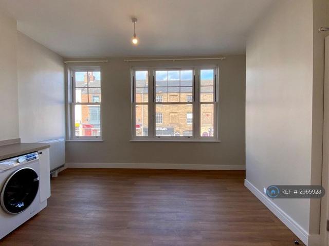 Apartment for rent in Firepool, Rumwell