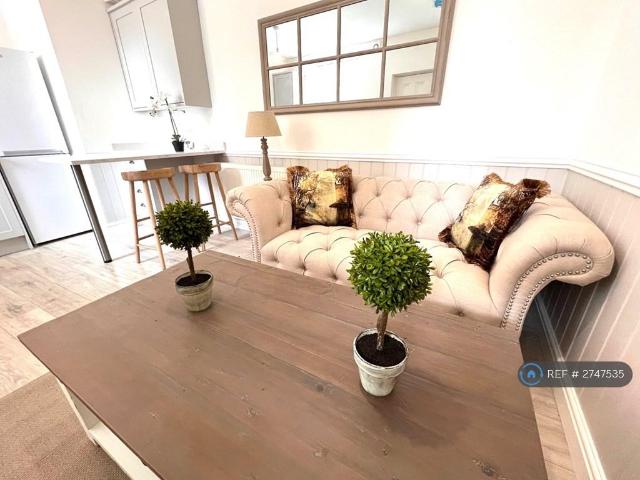 Flat for rent in Ranmoor, Isle Of Man