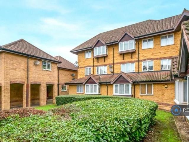 Flat for rent in Slade Green, Greater London