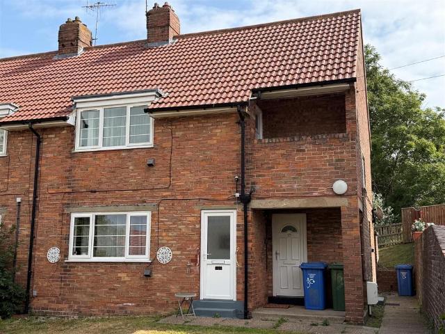 Flat for rent in Barrowcliff, North Yorkshire