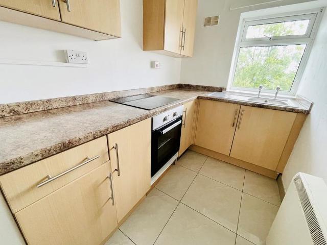 Apartment for rent in Vale, Wales
