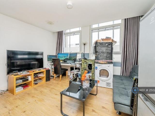 Flat for rent in Ladywood, West Midlands