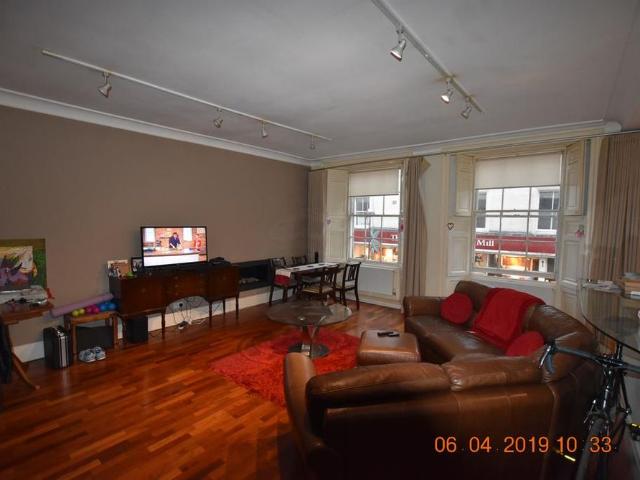 Apartment for rent in Bridgend, Moneydie