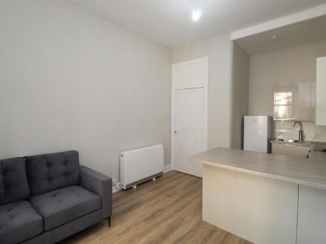 Apartment for rent in Cathcart, Scotland