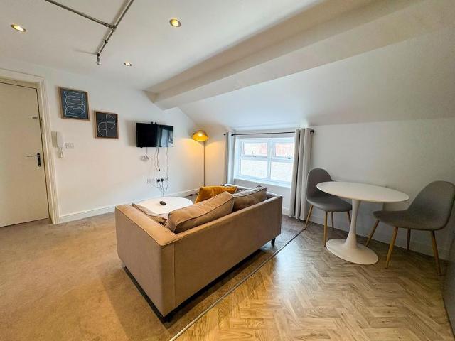 Apartment for rent in The Haulgh, Lee Bank