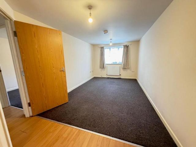 Apartment for rent in Brompton, Gillingham