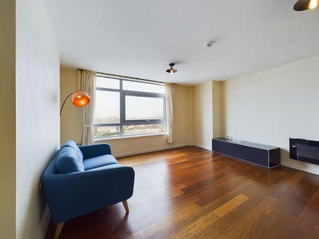 Apartment for rent in Calderstones