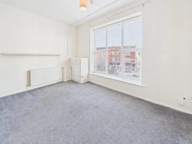Apartment for rent in Holywell