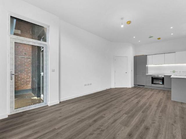 Apartment for rent in The Haulgh, Lee Bank