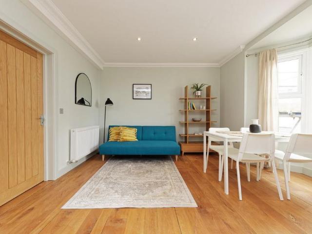 Apartment for rent in East Cliff, Acol