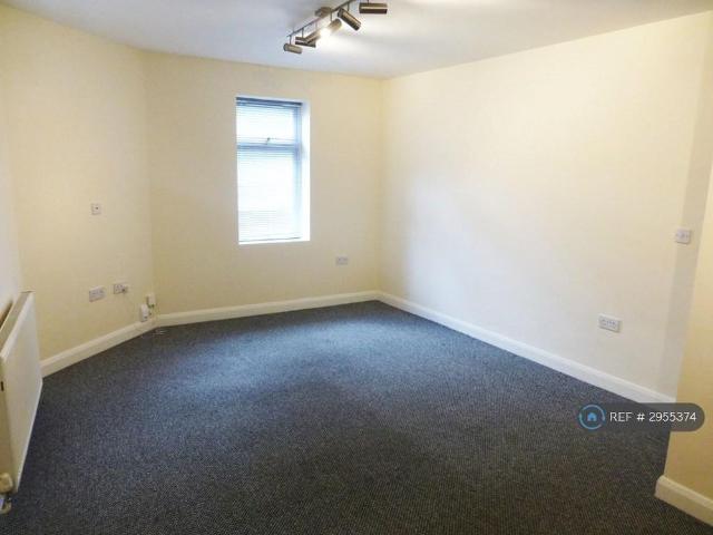 Apartment for rent in Caldermill, East Midlands
