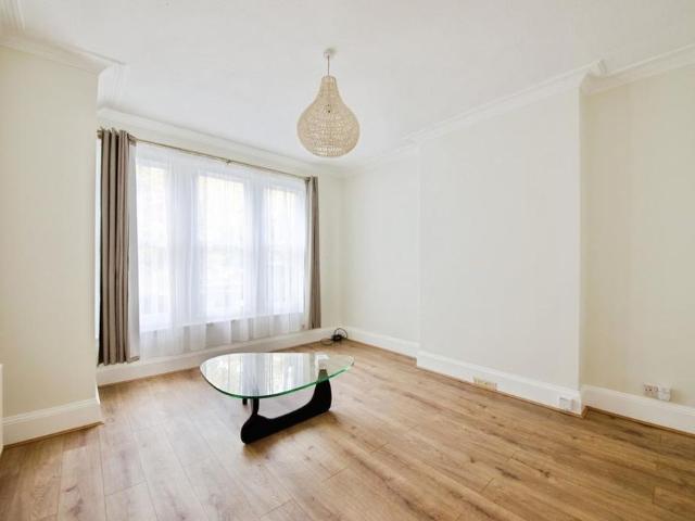 Apartment for rent in London Borough of Barnet, Greater London