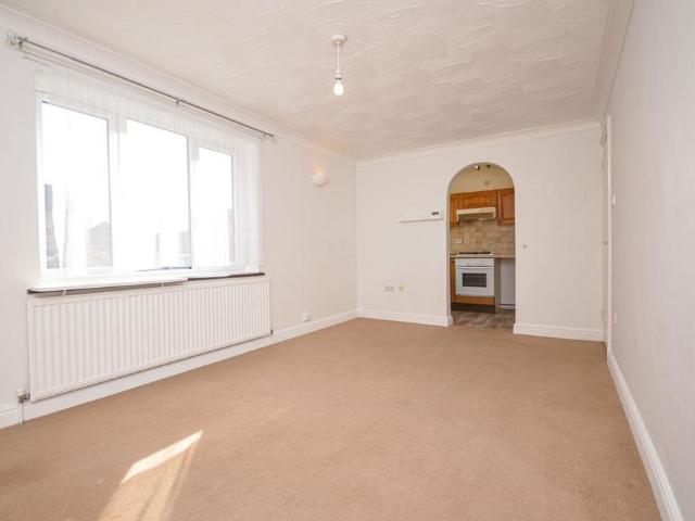 Apartment for rent in Lakenham, East Bank