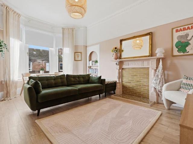 Apartment for rent in Shawmoss, Glasgow