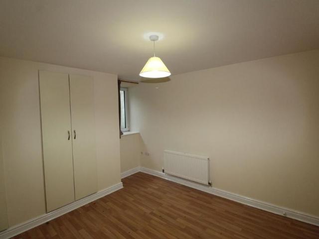 Apartment for rent in Nooklands, Higher Bartle