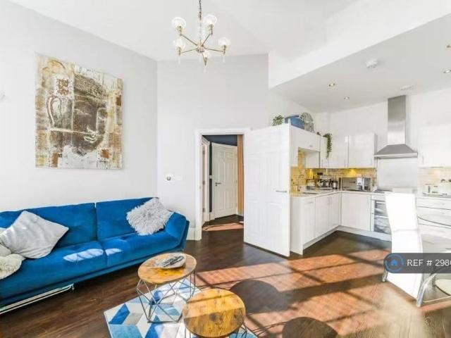 Apartment for rent in London Borough of Merton, Greater London