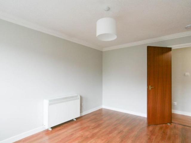 Apartment for rent in Comiston, Scotland