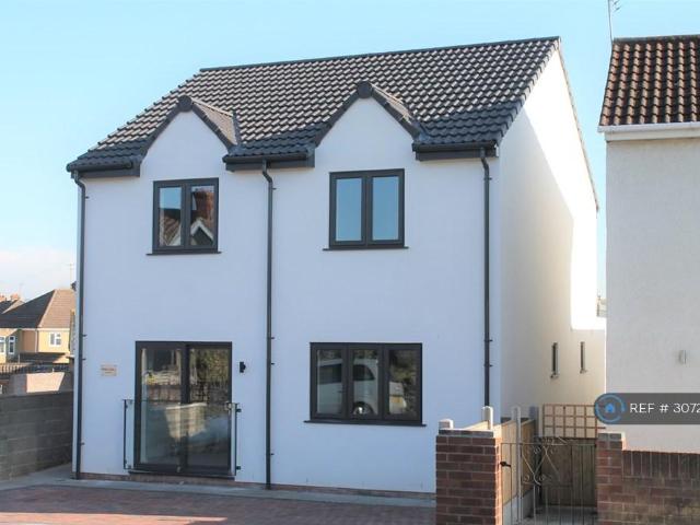 Flat for rent in Longwell Green, Cadbury Heath