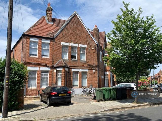 Flat for rent in Streatham, Greater London