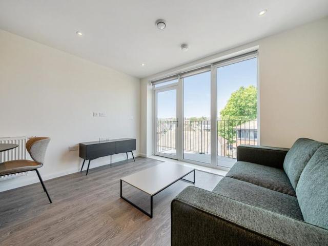 Apartment for rent in Brooklands, Dartford