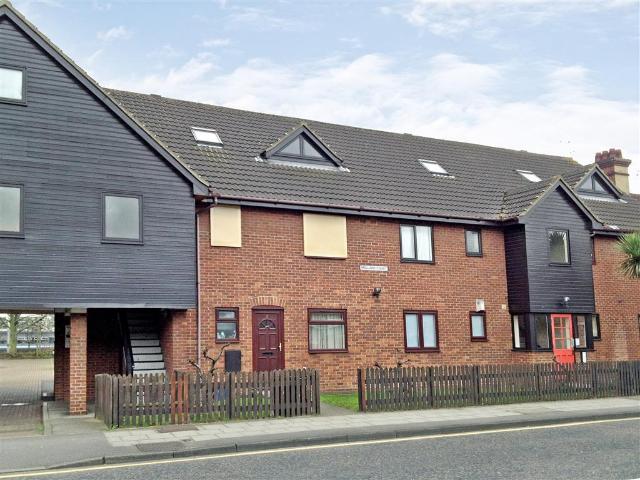 Flat for rent in Newbury Park, Isle Of Man