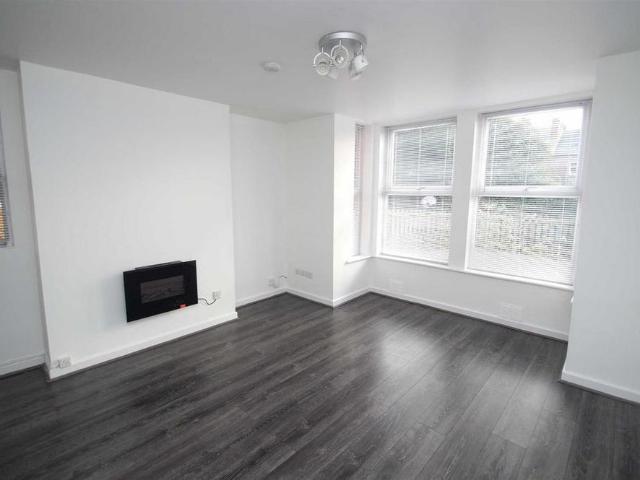Apartment for rent in Scholes, West Yorkshire