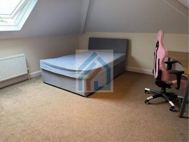 Room for rent in Queens Park, Bournemouth