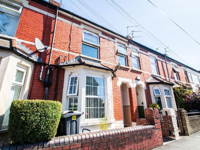 Flat for rent in Falcon Lodge, Wales