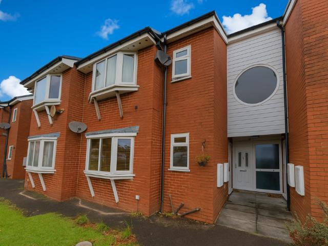 Flat for rent in Higher Bartle, Isle Of Man