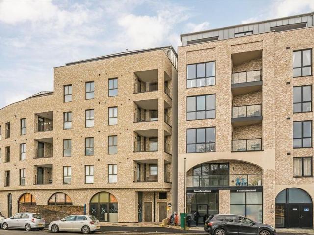 Apartment for rent in London Borough of Merton, Greater London