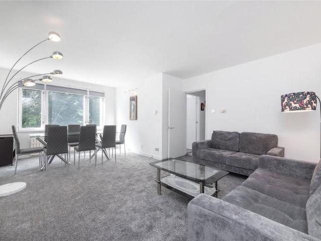 Apartment for rent in Paddington, Greater London